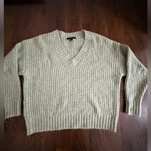 green knit forever 21 sweater size small